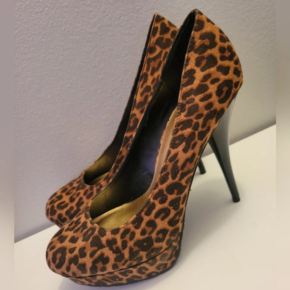 Candie's Leopard Print Heels - Picture 1 of 8
